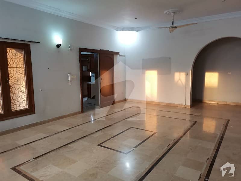600 Sq Yard 4 Bed Dd First Floor Portion For Rent In Vip Block 17 Gulshan E Iqbal Karachi
