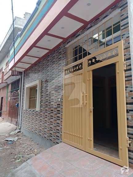 کاہنہ پل اسلام آباد میں 3 کمروں کا 3 مرلہ مکان 36 لاکھ میں برائے فروخت۔