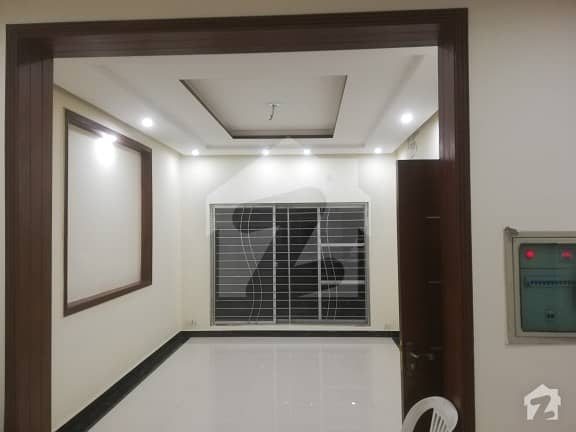 پیراگون سٹی - امپیریل1 بلاک پیراگون سٹی لاہور میں 3 کمروں کا 5 مرلہ مکان 1.1 کروڑ میں برائے فروخت۔