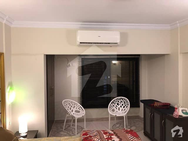 کلفٹن ۔ بلاک 2 کلفٹن کراچی میں 2 کمروں کا 5 مرلہ فلیٹ 2.5 کروڑ میں برائے فروخت۔