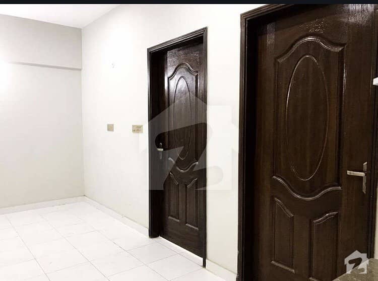 یونیورسٹی روڈ کراچی میں 2 کمروں کا 4 مرلہ فلیٹ 86.25 لاکھ میں برائے فروخت۔