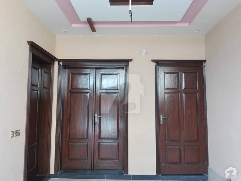 جوبلی ٹاؤن ۔ بلاک سی جوبلی ٹاؤن لاہور میں 3 کمروں کا 3 مرلہ مکان 78 لاکھ میں برائے فروخت۔