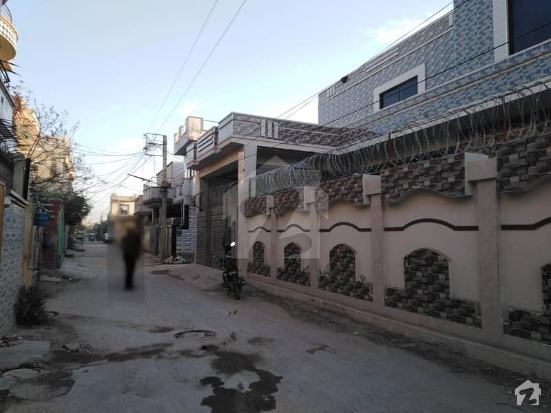 House For Sale Situated In Farooq Colony