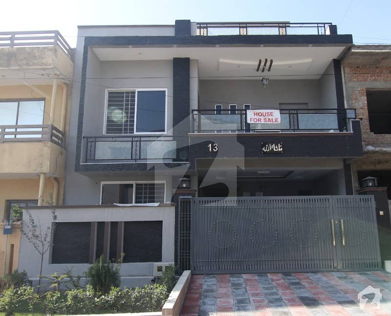 جناح گارڈنز فیز 1 جناح گارڈنز ایف ای سی ایچ ایس اسلام آباد میں 4 کمروں کا 7 مرلہ مکان 1.8 کروڑ میں برائے فروخت۔