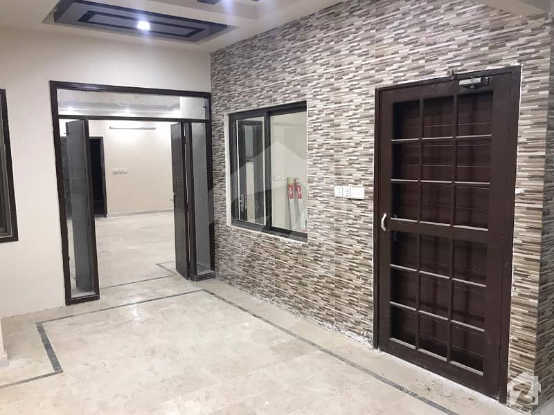 Brand New 2 Portion Available For Rent In Gulistan E Johar