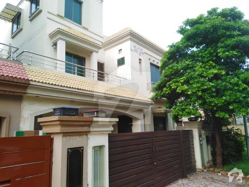 10 Marla Beautiful House For Rent In Overseas A Block