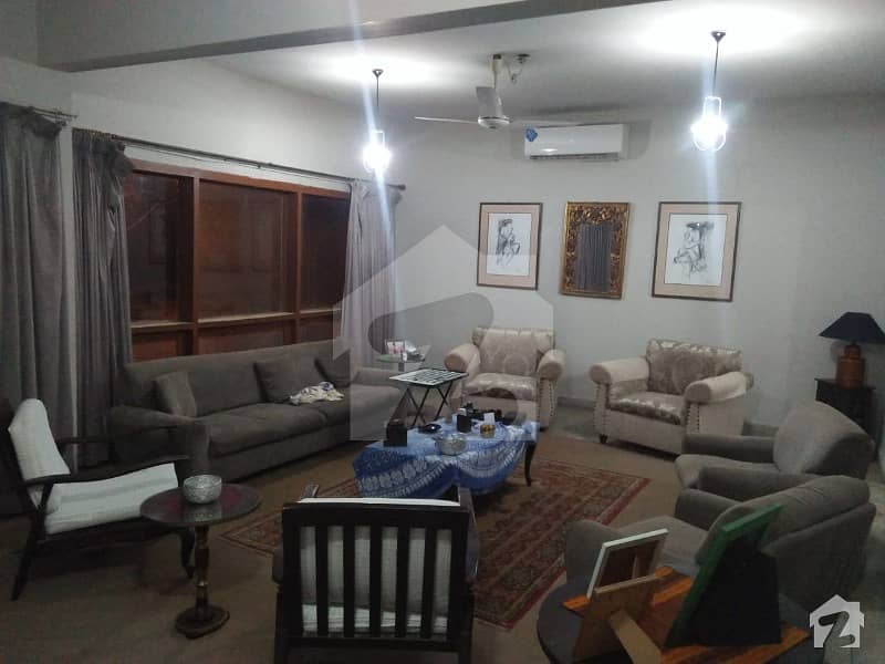 Defence Sea View Apartment 1st Floor Tail Floor For Rent