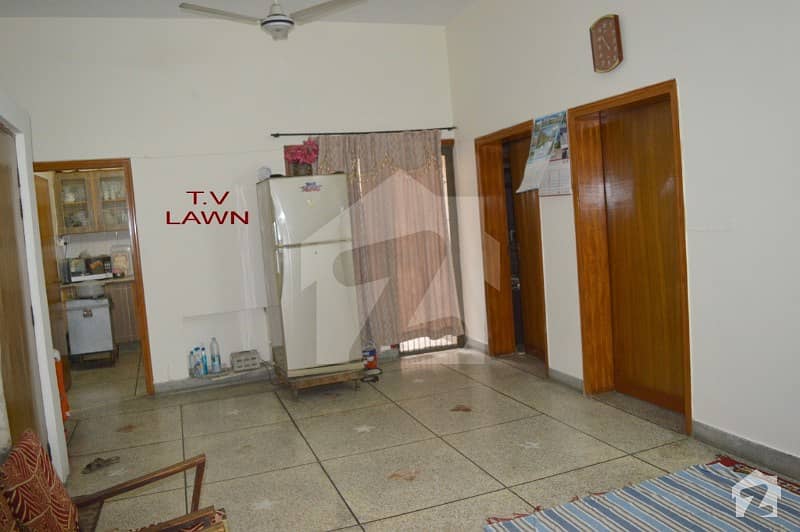 والٹن روڈ لاہور میں 5 کمروں کا 7 مرلہ مکان 1.5 کروڑ میں برائے فروخت۔