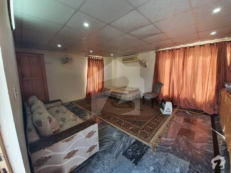 ای ۔ 11/2 ای ۔ 11 اسلام آباد میں 1 کمرے کا 1 مرلہ کمرہ 25 ہزار میں کرایہ پر دستیاب ہے۔
