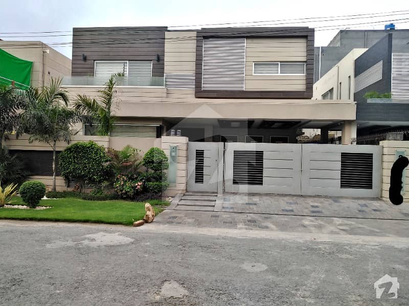 Most Attractive Design Kanal Brand New Bungalow For Sale