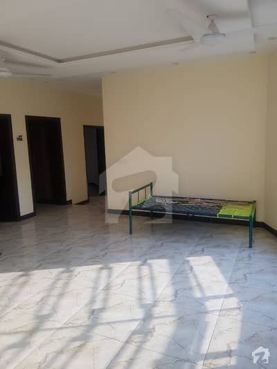 10 Marla Upper Portion Available In Bahria Town Phase 8