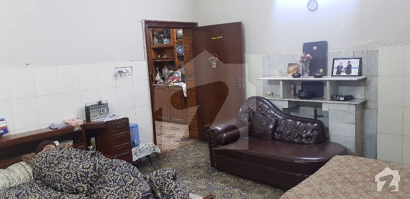 سعید آباد پشاور میں 8 کمروں کا 10 مرلہ مکان 2.5 کروڑ میں برائے فروخت۔