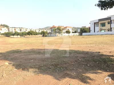 15 Marla Extra Land Paid 1 Kanal Plot For Sale