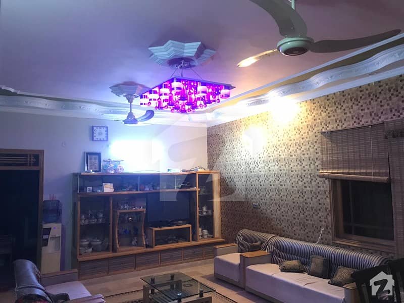 گلستانِِ جوہر ۔ بلاک 3 گلستانِ جوہر کراچی میں 6 کمروں کا 10 مرلہ مکان 4.6 کروڑ میں برائے فروخت۔