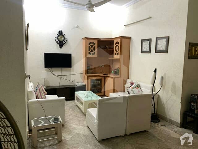 جوہر ٹاؤن فیز 2 جوہر ٹاؤن لاہور میں 3 کمروں کا 10 مرلہ بالائی پورشن 36 ہزار میں کرایہ پر دستیاب ہے۔