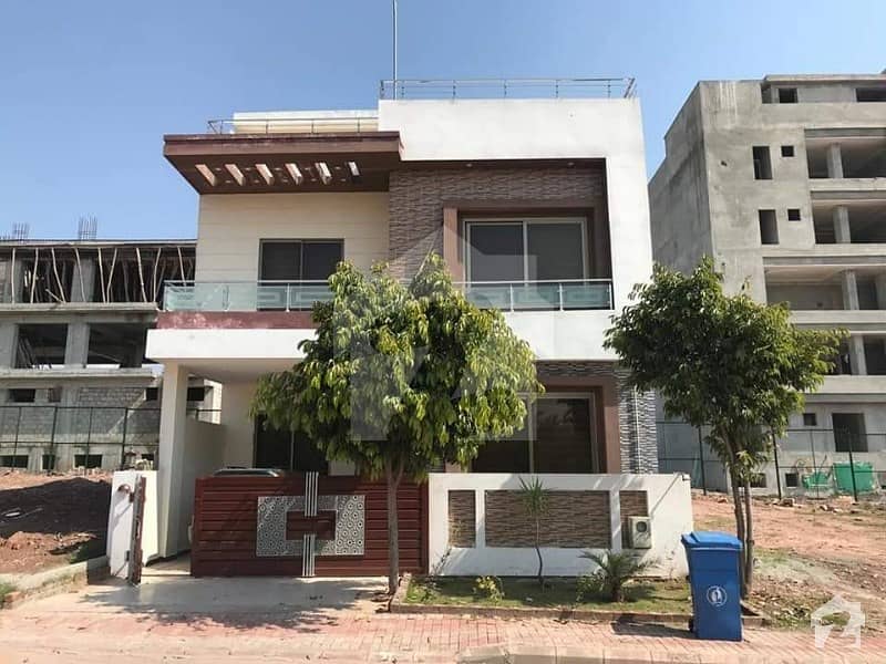 1800  Square Feet House In Stunning Bahria Town Is Available For Sale