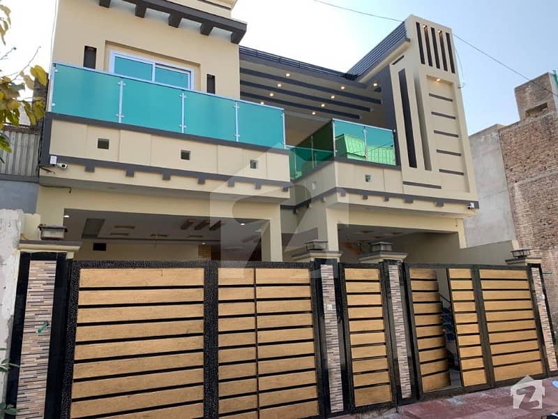 ورسک روڈ پشاور میں 9 کمروں کا 8 مرلہ مکان 2.6 کروڑ میں برائے فروخت۔