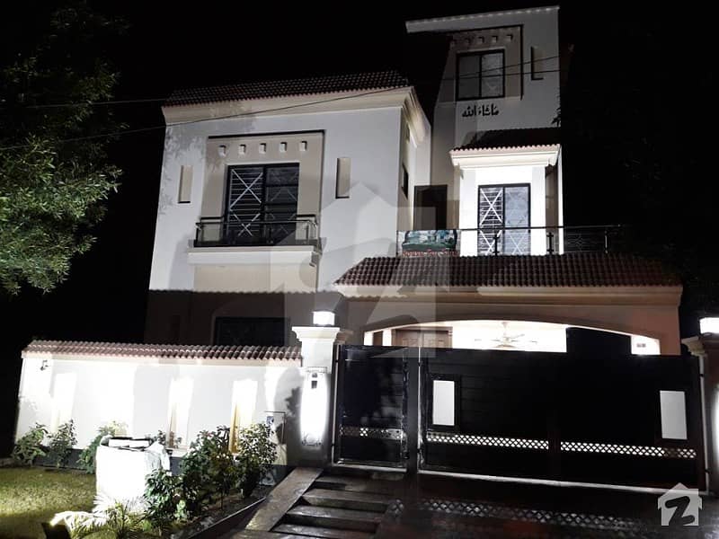 10 Marla Beautiful And Well Constructed House At Ideal And Prime Location Is Available For Rent In Jasmine Block