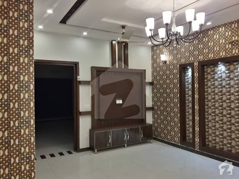 10 Marla Well Constructed And Well Designed Beautiful House At Ideal Location Is For Rent In Gulmohar Block