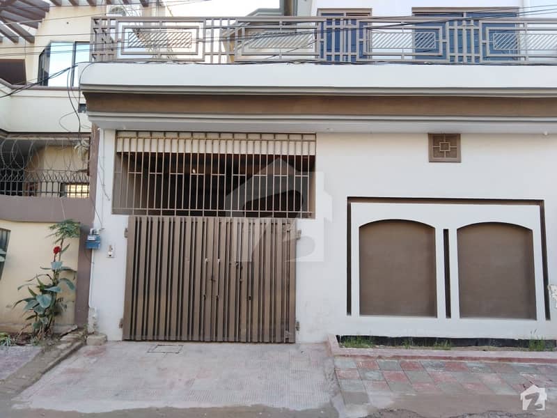 1800  Square Feet House Available For Sale In Cheema Town
