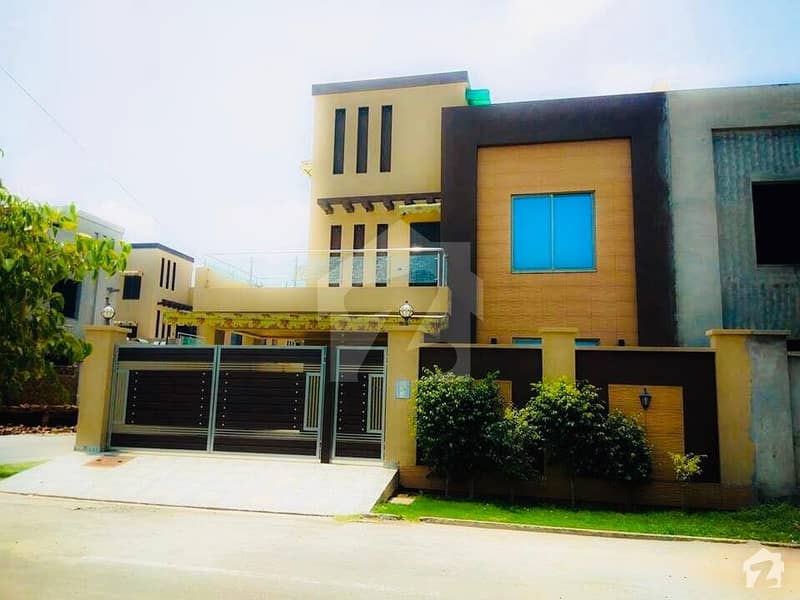Roshaan Homes Residential Plot Sized 5.5 Marla