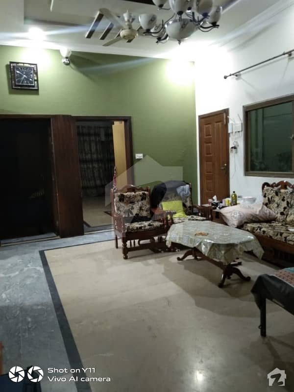 سوان گارڈن اسلام آباد میں 6 کمروں کا 11 مرلہ مکان 70 ہزار میں کرایہ پر دستیاب ہے۔