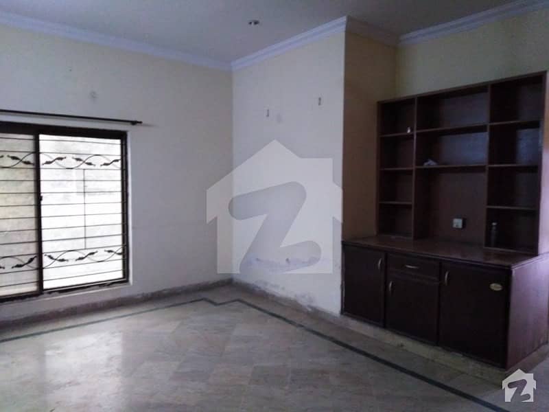 10 Marla Lower Portion In Punjab Coop Housing Society For Rent
