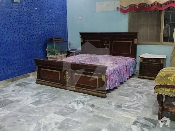 ڈی ایچ اے فیز 2 ڈی ایچ اے کراچی میں 6 کمروں کا 16 مرلہ مکان 7 کروڑ میں برائے فروخت۔
