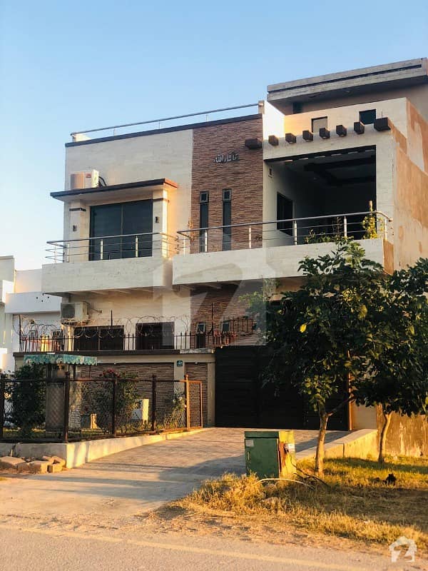 7 Marla Triple Storey House On Main Double Road D-12 Islamabad