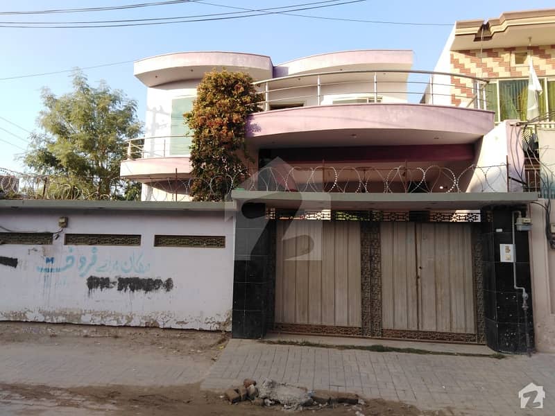Perfect 10 Marla House In Cheema Town For Sale