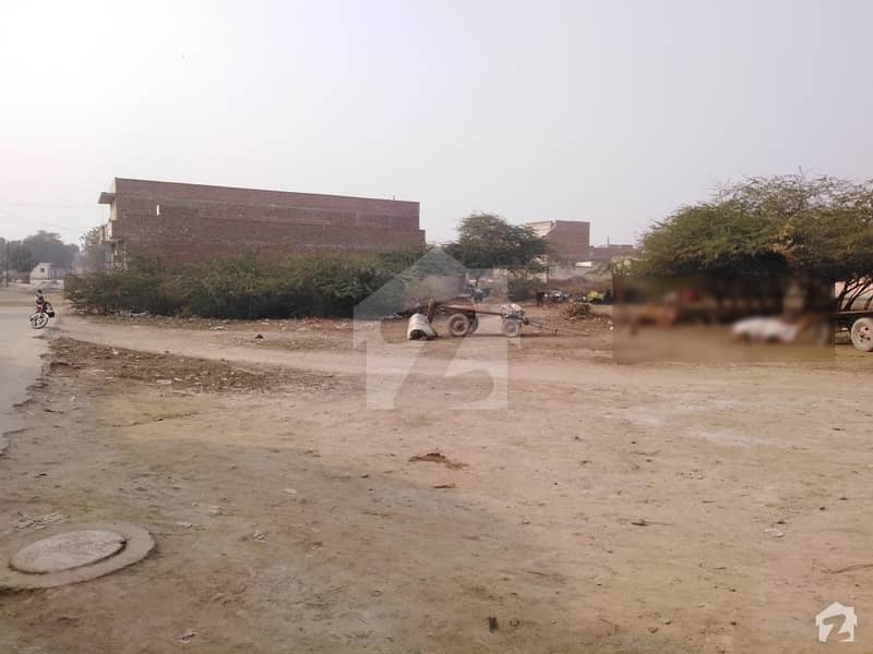 4 Kanal Commercial Plot Available For Sale In Hasilpur Road