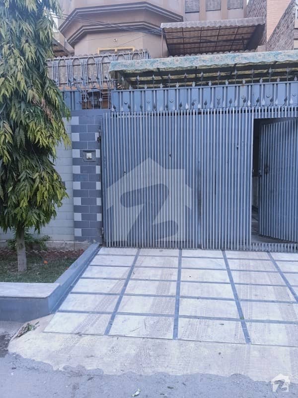 حیات آباد فیز 3 - کے2 حیات آباد فیز 3 حیات آباد پشاور میں 5 کمروں کا 12 مرلہ مکان 4.2 کروڑ میں برائے فروخت۔