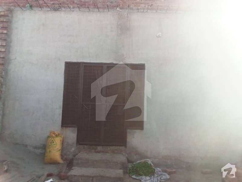 فاروق آباد شیخوپورہ میں 2 کمروں کا 5 مرلہ مکان 28 لاکھ میں برائے فروخت۔