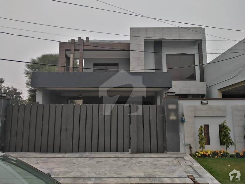 Spacious 15 Marla Upper Portion Available For Rent In Canal View