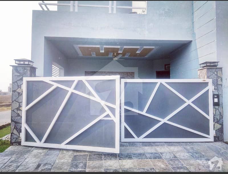 ستارہ ویلی فیصل آباد میں 3 کمروں کا 5 مرلہ مکان 1.2 کروڑ میں برائے فروخت۔