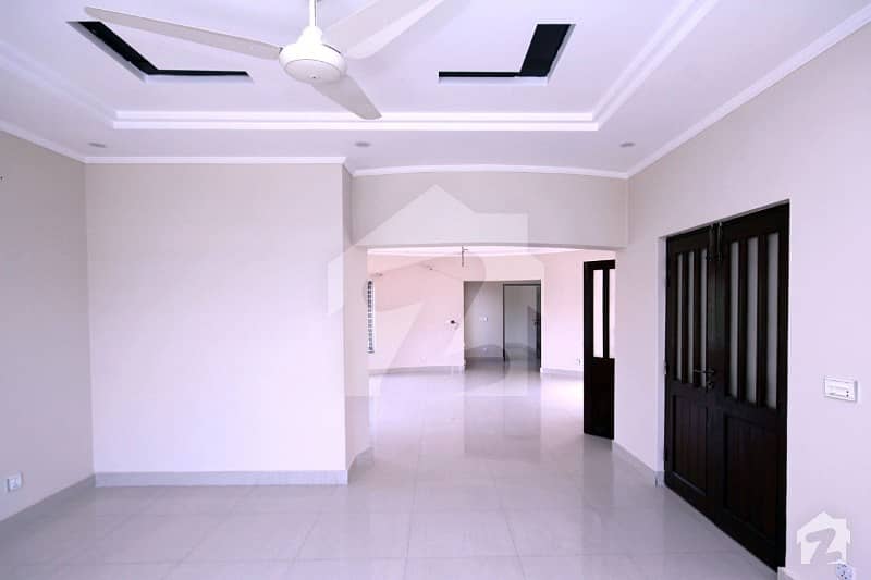 01 Kanal Upper Portion Phase 4 Block Ff DHA Lahore For Rent