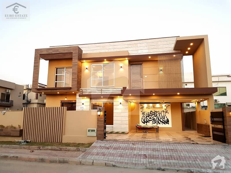 Designer 1 Kanal Park Face House For Sale In Bahria Town