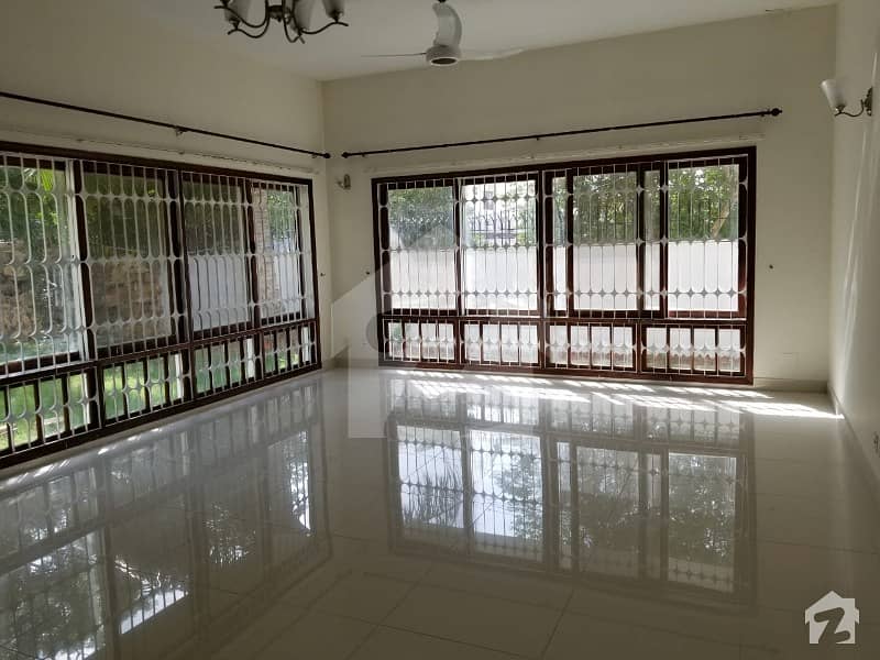 East St 600 Sq Yards Ideal For 2 Families For Rent Dha Phase 1