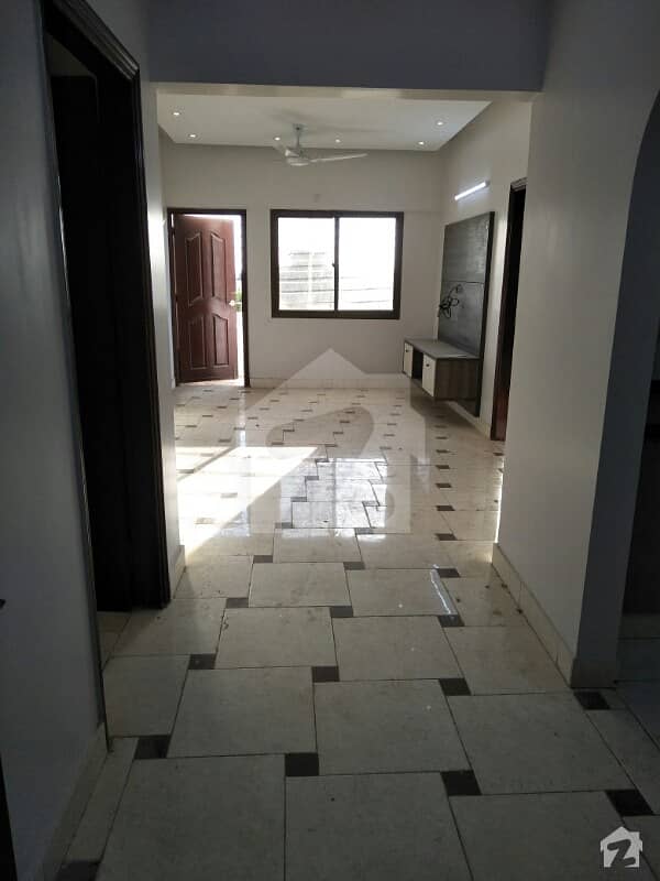 1500  Square Feet Flat In Shaheed Millat Road For Sale