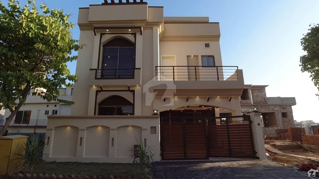 6 Marla Brand New House Available For Sale In Rafi Block