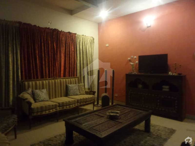 شیرزمان کالونی راولپنڈی میں 5 کمروں کا 14 مرلہ مکان 2 کروڑ میں برائے فروخت۔