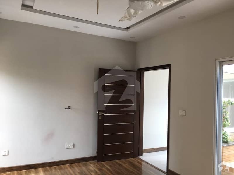 10 Marla House Situated In Bahria Town For Rent