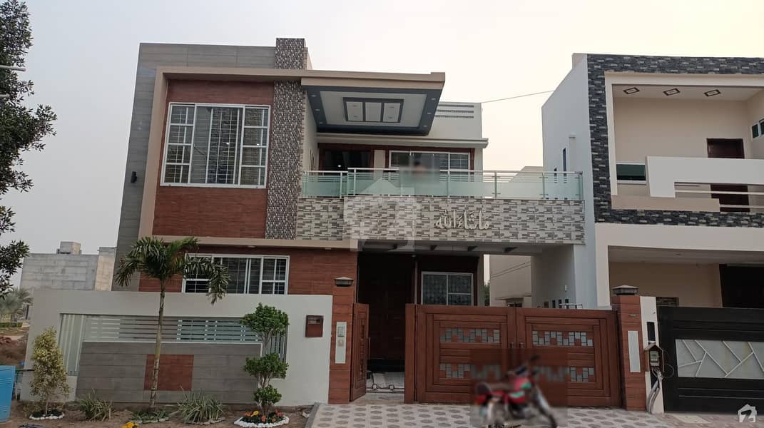 Ideally Located House For Sale In Multan Public School Road Available