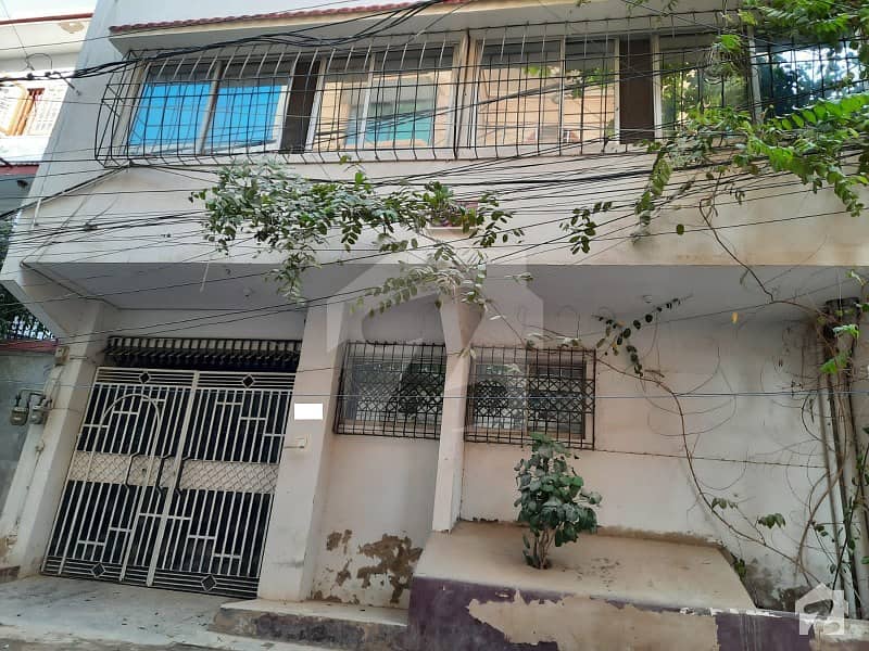 Corner Triple Storey House Of 1080  Square Feet In Defence View Society Is Available