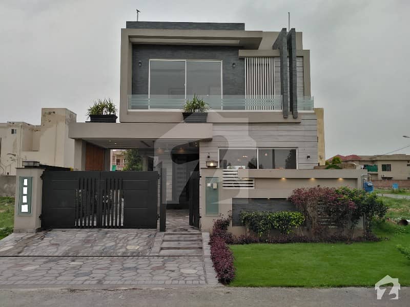 10 Marla Luxurious Brand New Bungalow Nearby Main Park In B Block