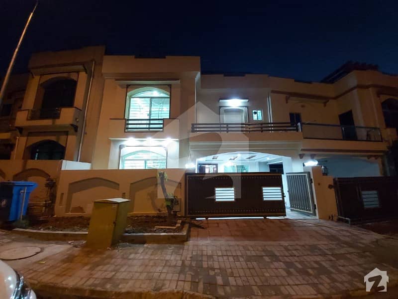 Outclass 5 Marla House For Sale In Rafi Block Bahria Town