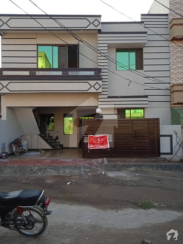 5.5  Marla One And Half Storey  House For Sale At Airport Housing Society   Sector 4