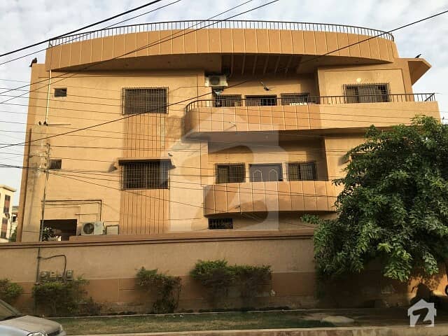 نارتھ ناظم آباد ۔ بلاک ایل نارتھ ناظم آباد کراچی میں 9 کمروں کا 19 مرلہ مکان 5.9 کروڑ میں برائے فروخت۔