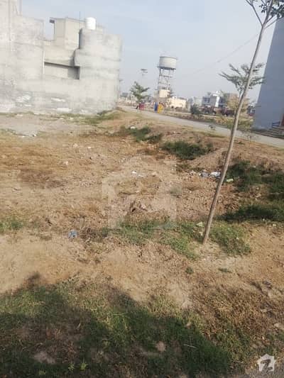 Urgently Corner Plot Available For Sale On Investor Rate