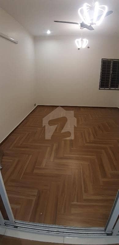 32 